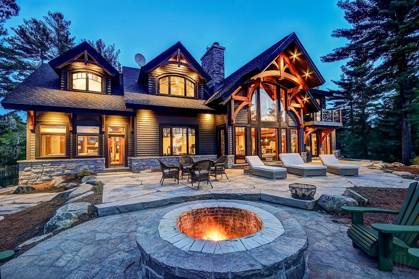 How a Realtor for Muskoka Can Help You Secure Your Waterfront Dream